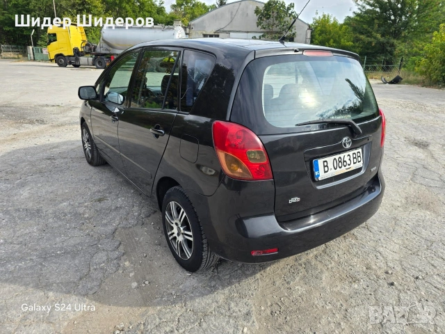 Toyota Corola Verso d4d, снимка 15 - Автомобили и джипове - 53499505
