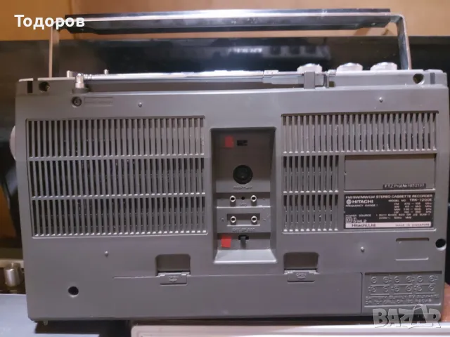 Hitachi TRK-7200E Stereo Cassette Recorder, снимка 12 - Радиокасетофони, транзистори - 48557991