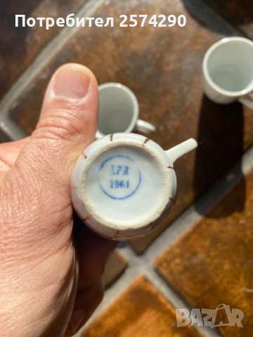 Лот порцелан от онова време, снимка 3 - Антикварни и старинни предмети - 52743721