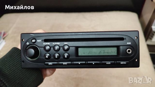 Оригинално CD radio Renault-Рено, снимка 3 - CD дискове - 52551917