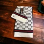 шал и шапка hugo boss loewe gucci , снимка 16