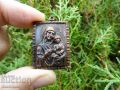 Стара малка медна икона на света Богородица, снимка 1 - Антикварни и старинни предмети - 45342008