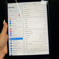 iPad Air (3rd Gen) Wi-Fi + Cellular 64gb Gray 64GB, втора употреба., снимка 2 - Таблети - 45337047