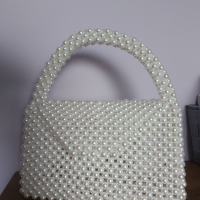 чанта с мъниста е красив аксесоар (сватбен аксесоар), снимка 2 - Чанти - 44943716