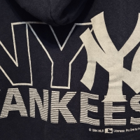 Спортен суичър без ръкави,с качулка, оригинален на New York Yankee's , снимка 3 - Спортни дрехи, екипи - 45033673