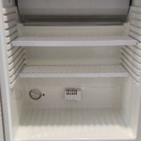 Малък хладилник, снимка 4 - Хладилници - 45428784