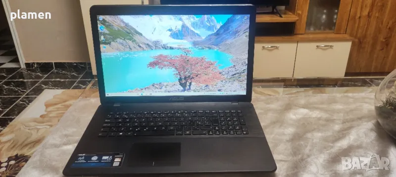 Лаптоп ASUS  F751L, снимка 1