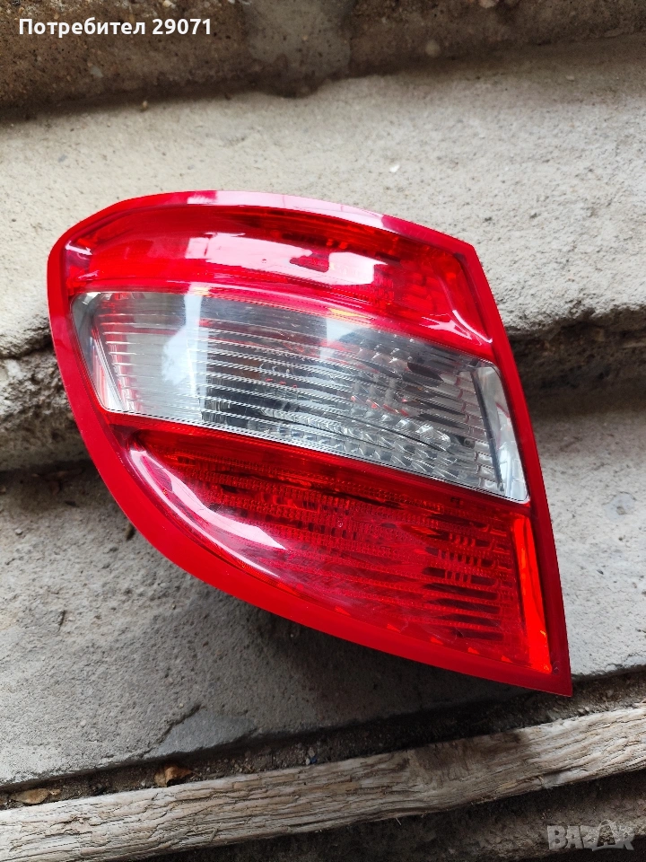 Mercedes W204 2007-2008г.комби заден ляв стоп, снимка 1
