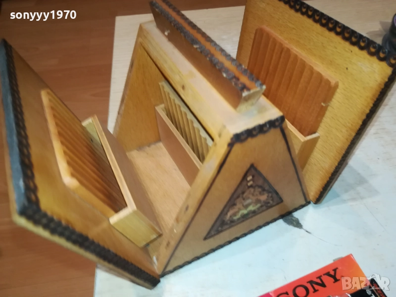 ЦИГАРЕТНИК ОТ СОЦА-ДЪРВЕНА КУТИЯ 2410251746, снимка 1