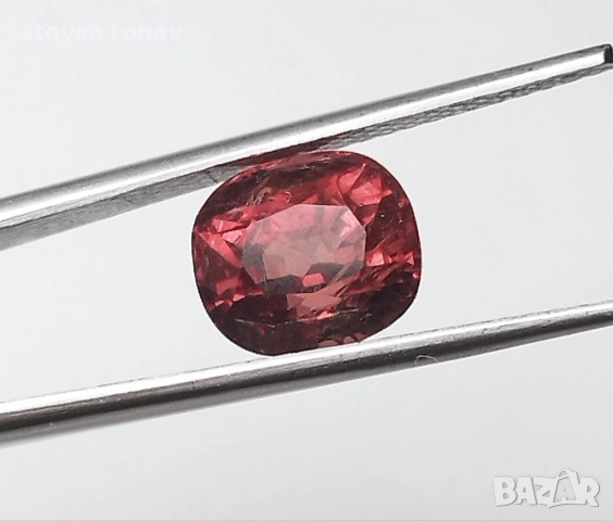 Рядък 2.49кт естествен ненагряван Падпараджа шпинел от Мианмар! Сертифициран! Нов!, снимка 8 - Други - 53649383