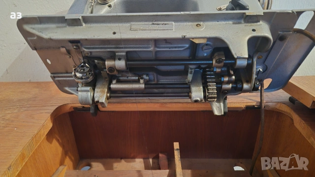 Шевна машина Veritas с масичка, снимка 11 - Шевни машини - 53582320