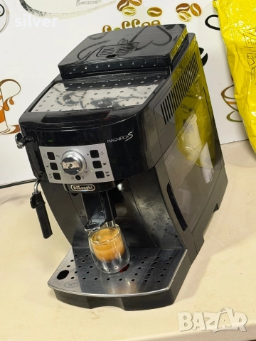 Кафемашина кафе автомат delonghi magnifica S с гаранция
