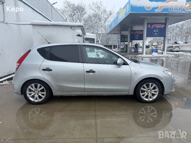 Hyndai i30 1.4 бензин/газ, снимка 9 - Автомобили и джипове - 53331919