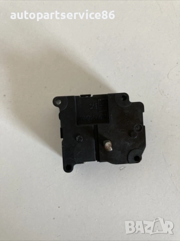 Мотор за клапа отопление за Volkswagen Phaeton 3.0 Tdi (2008) 063700-8690, снимка 2 - Части - 54191197