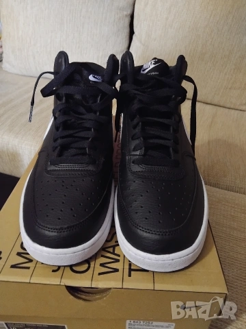 Чисто Нови Кецове Nike номер 41, снимка 2 - Кецове - 53453608