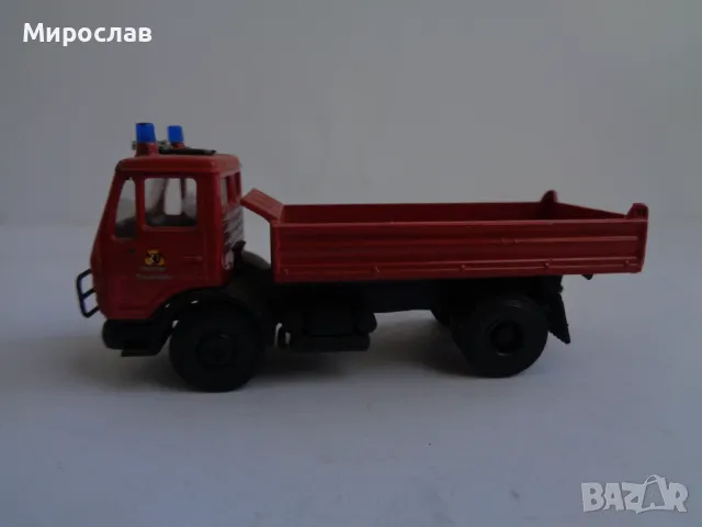 HERPA H0 1/87 MERCEDES ПОЖАРНА МОДЕЛ ИГРАЧКА КАМИОН, снимка 1 - Колекции - 47431030