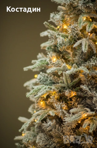 Коледна елха с вградени лампички по връхчетата, снимка 2 - Други - 52213297