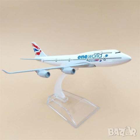 Boeing 747 самолет модел макет One World американски превоз пътници черна кутия пилот диспечер полет, снимка 6 - Коли, камиони, мотори, писти - 54059828