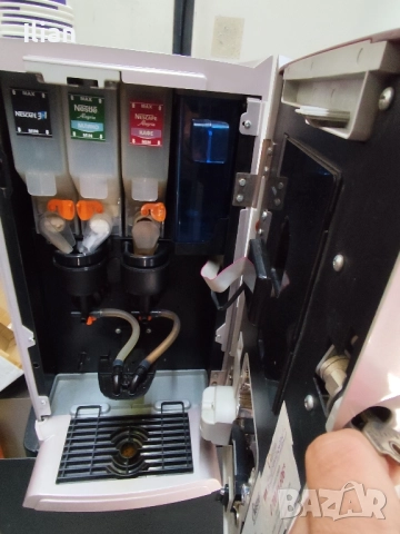 nescafe Profesional, снимка 3 - Кафе машини - 52105984