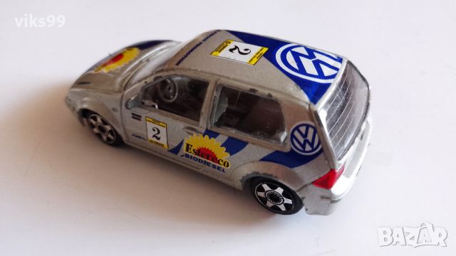 Bburago Volkswagen Golf IV '98 Rally 1:43 - MADE IN ITALY, снимка 2 - Колекции - 45852508