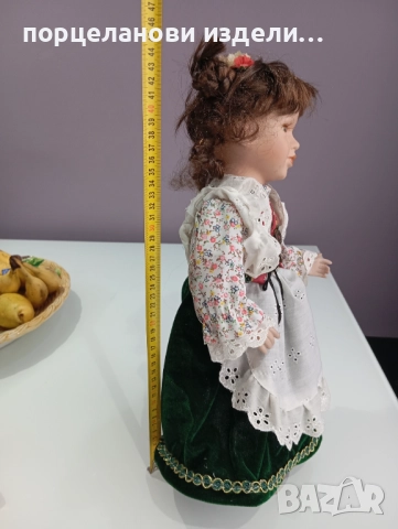 Порцеланова колекционерска кукла със метална стойка , снимка 10 - Антикварни и старинни предмети - 52690344
