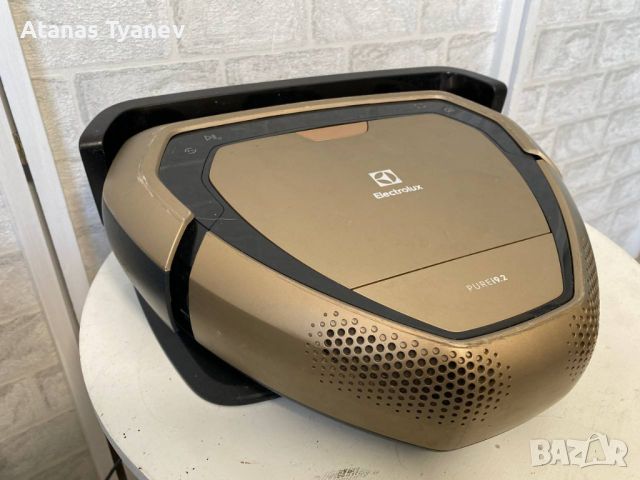 Робот прахосмукачка Electrolux Pure i9.2 лазерна навигация 3D Vision, снимка 2 - Прахосмукачки - 45397751