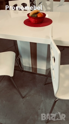 Трапезна маса МДФ плот бял лак и хромирана основа, снимка 2 - Маси - 52330172