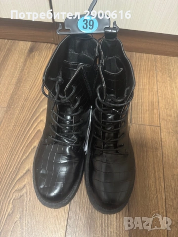 Нови боти, снимка 4 - Дамски боти - 54293039