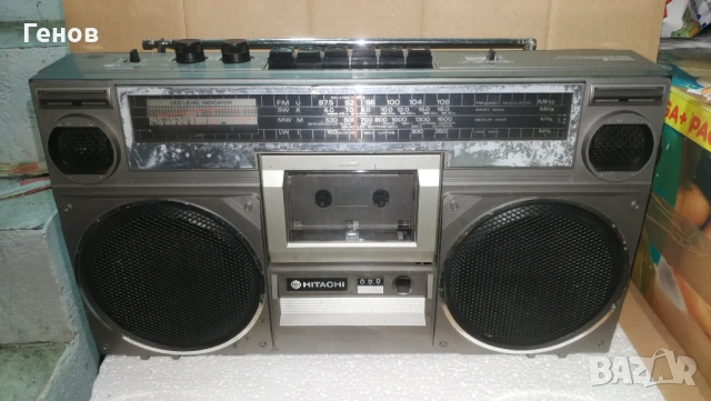 Hitachi TRK 7000E, снимка 2 - Радиокасетофони, транзистори - 54158936
