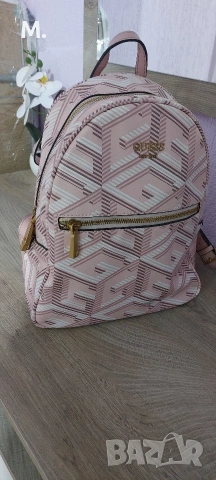 Раница Guess, снимка 3 - Раници - 54026945