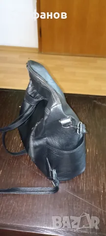 Дамска кожена раница -чанта, снимка 2 - Раници - 50185844