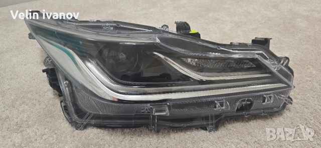 десен лед фар за тойота корола Е21