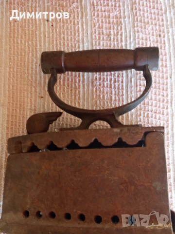 СТАРИННА ЮТИЯ НА ЖАР СЪС ЕМБЛЕМА НА БДЖ