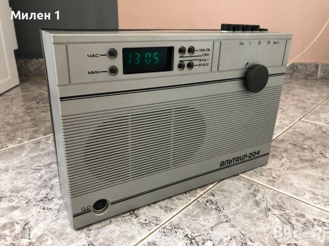 Альтаир 204 радио, снимка 1 - Радиокасетофони, транзистори - 45523337