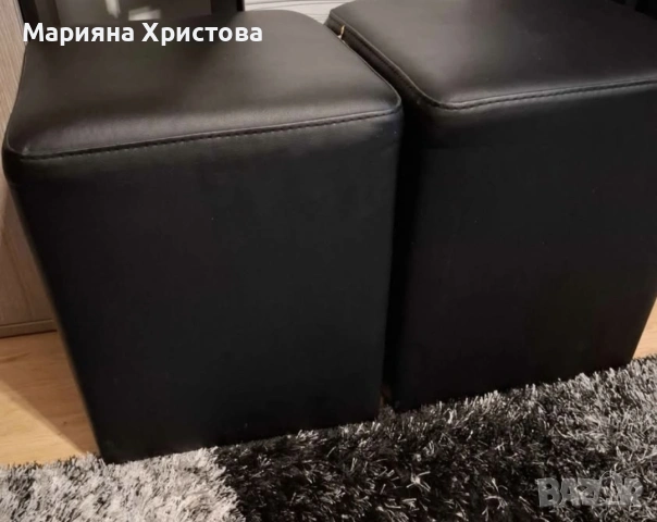Стабилна холна маса с две кожени табуретки, снимка 2 - Маси - 54003217