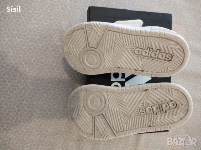 Детски маратонки Adidas , снимка 4 - Детски маратонки - 46495087