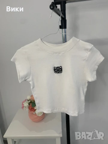 Кроп бяла тениска 