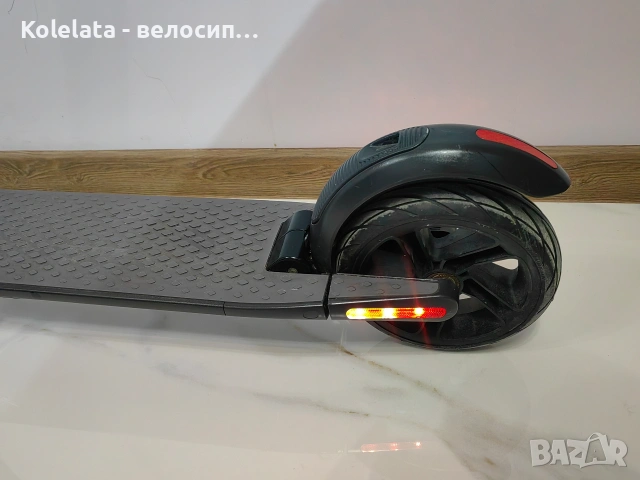 Ninebot ES2 електрическа тротинетка, снимка 4 - Велосипеди - 53249889
