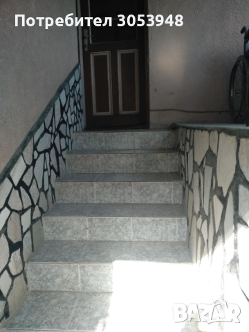 Продавам двуетажна къща в центъра на град Брезово , снимка 5 - Къщи - 53950992