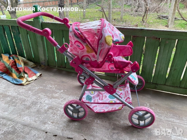 Количка за кукли