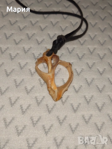 Кожен гердан с раковина, снимка 3 - Колиета, медальони, синджири - 53738292