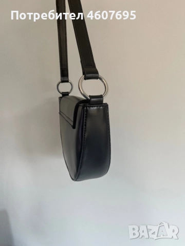 Дамска черна чанта , снимка 2 - Чанти - 51870113