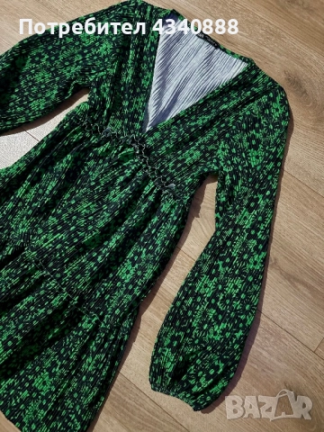 Флорална рокля на Zara, снимка 2 - Рокли - 51726664