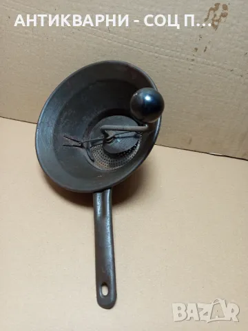 Соц Стара Ръчна Мелачка За Плодове., снимка 2 - Антикварни и старинни предмети - 50319162