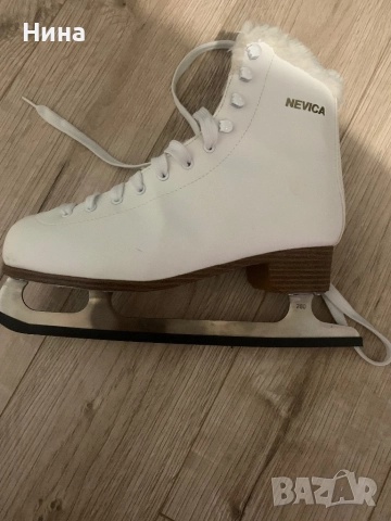 Дамски кънки на лед , снимка 2 - Зимни спортове - 52635496