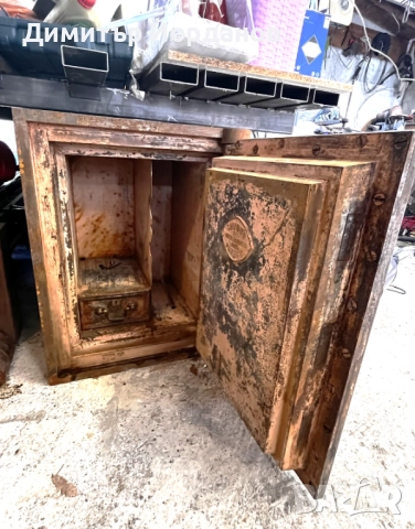 сейф-каса CHUBB & Son (нач. ХХ в.), снимка 3 - Сейфове и каси - 52024660