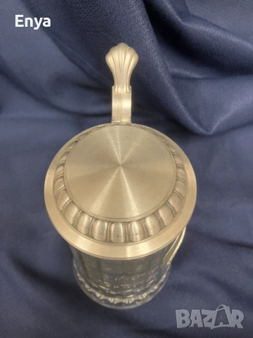 Фасетирана стъклена халба с капак и място за гравиране, снимка 4 - Антикварни и старинни предмети - 53355455