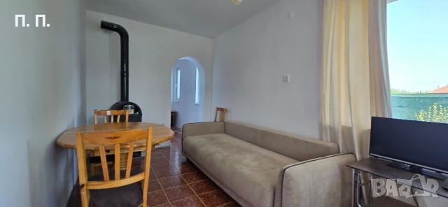 Двуетажна къща в с. Ряхово, снимка 9 - Къщи - 50801536