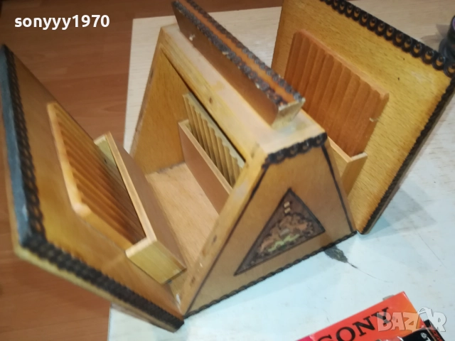 ЦИГАРЕТНИК ОТ СОЦА-ДЪРВЕНА КУТИЯ 2410251746