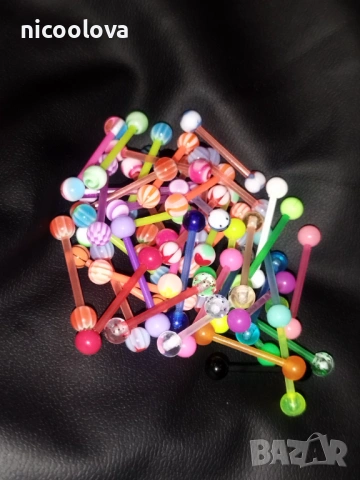 48 броя обеци за език, акрил, снимка 2 - Обеци - 53706483